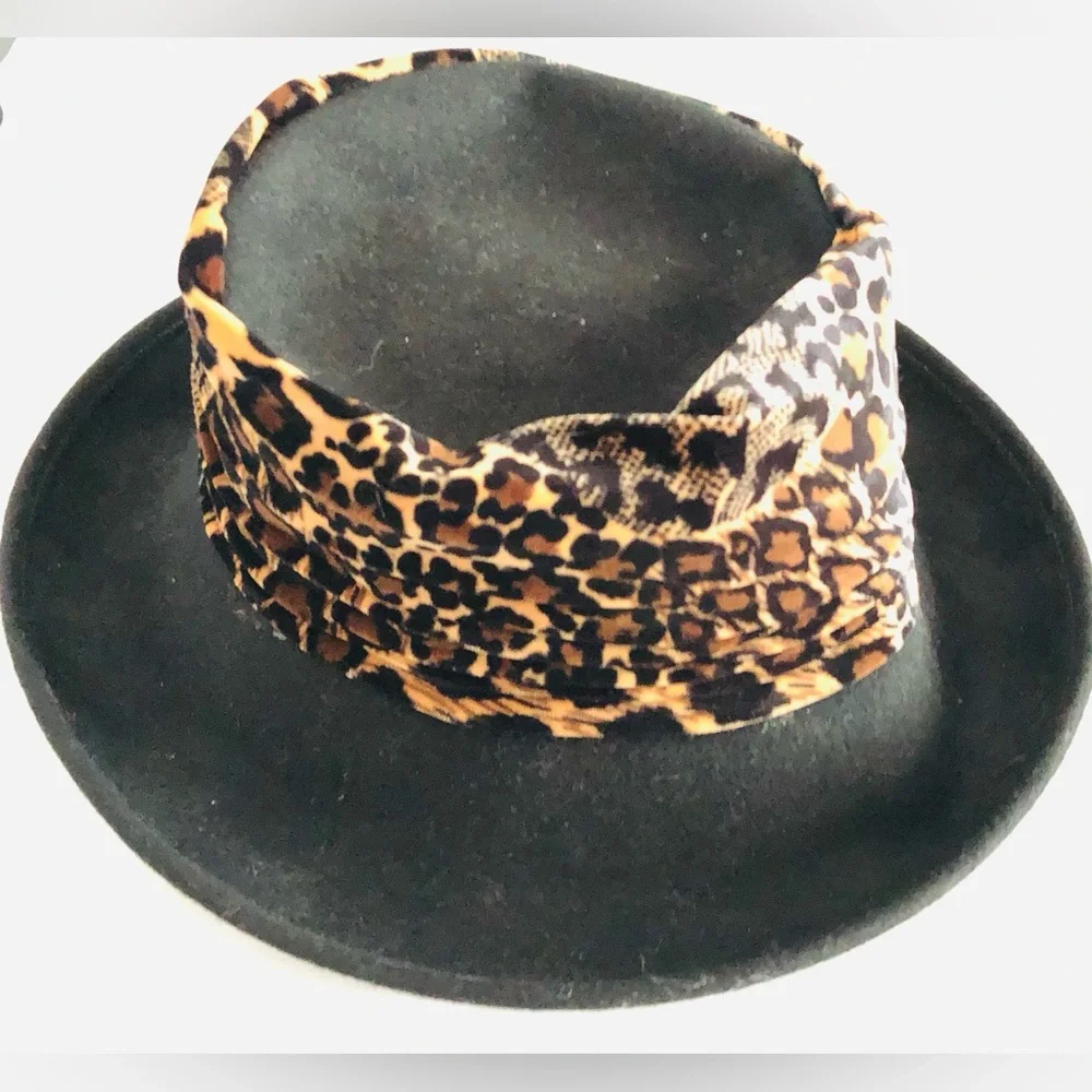 VTG Deborah NY Wool Fedora with Leopard Print Velvet Band - Picture 1 of 7